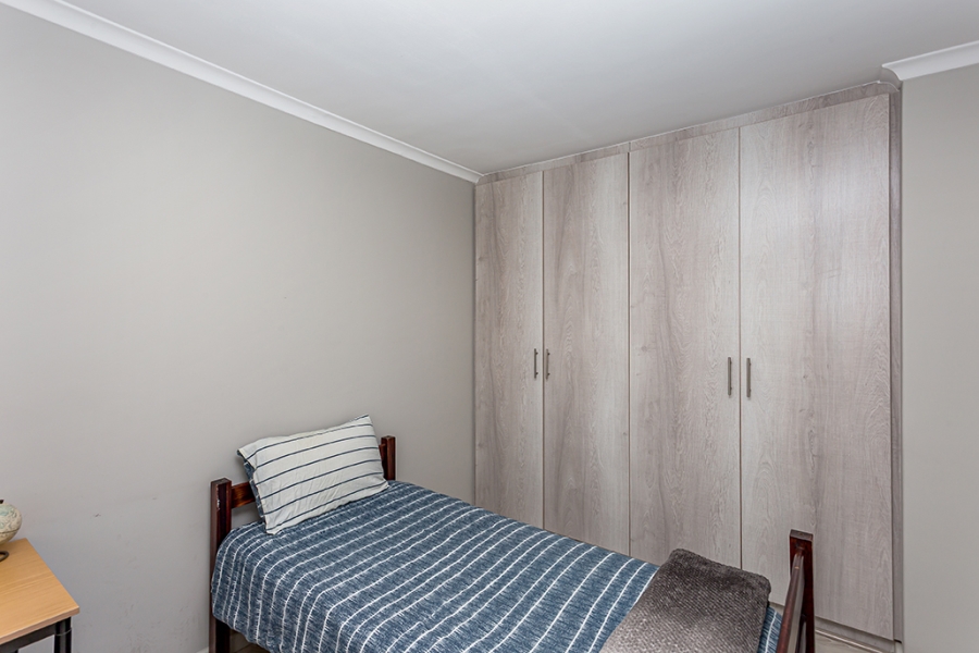 2 Bedroom Property for Sale in Parklands North Western Cape